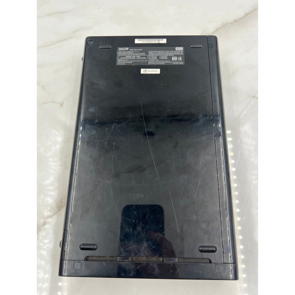 Nintendo Wii U Console Black 32GB WUP-101(02) with AV Cable and Manuals - Picture 11 of 13